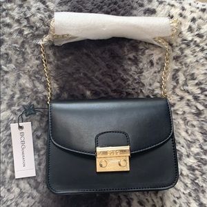 NWT FLASH SALE!! ADORABLE BCBG Crossbody purse!!